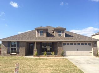 127 Bermuda Lakes Dr, Meridianville, AL 35759