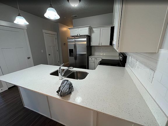 5th image of 13221 S Dominica Ln Unit 204