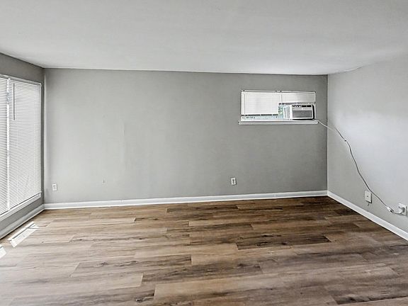 2nd image of 2086 Hubert Ave APT 2