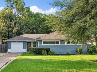 2214 Saxon Dr, Houston, TX 77018