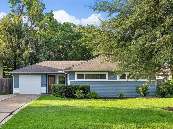 2214 Saxon Dr, Houston, TX 77018