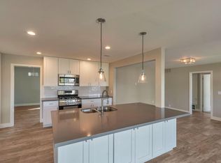 2324 N 39th Pl, Phoenix, AZ 85008