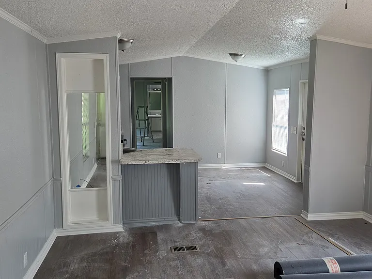 1545 Swan Ct — Photo 5