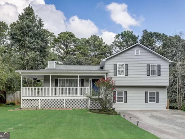 345 White Pines Dr, Dallas, GA 30157