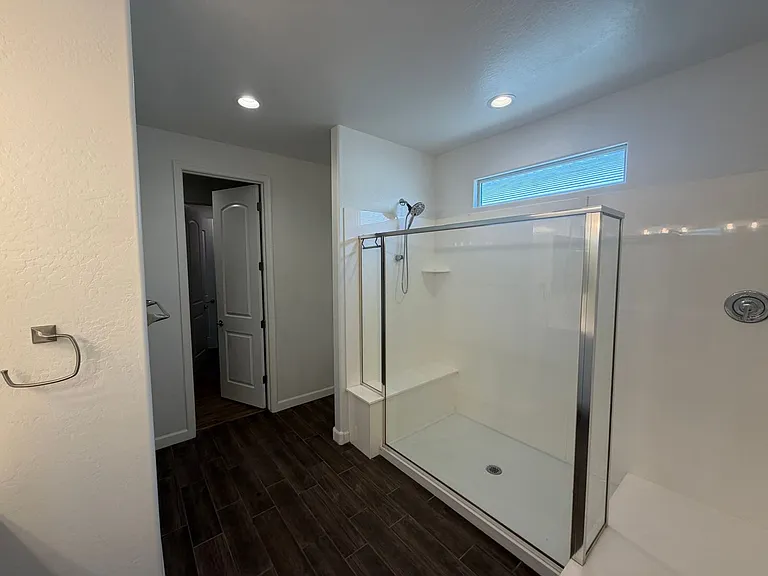 38005 W Montserrat St — Photo 12