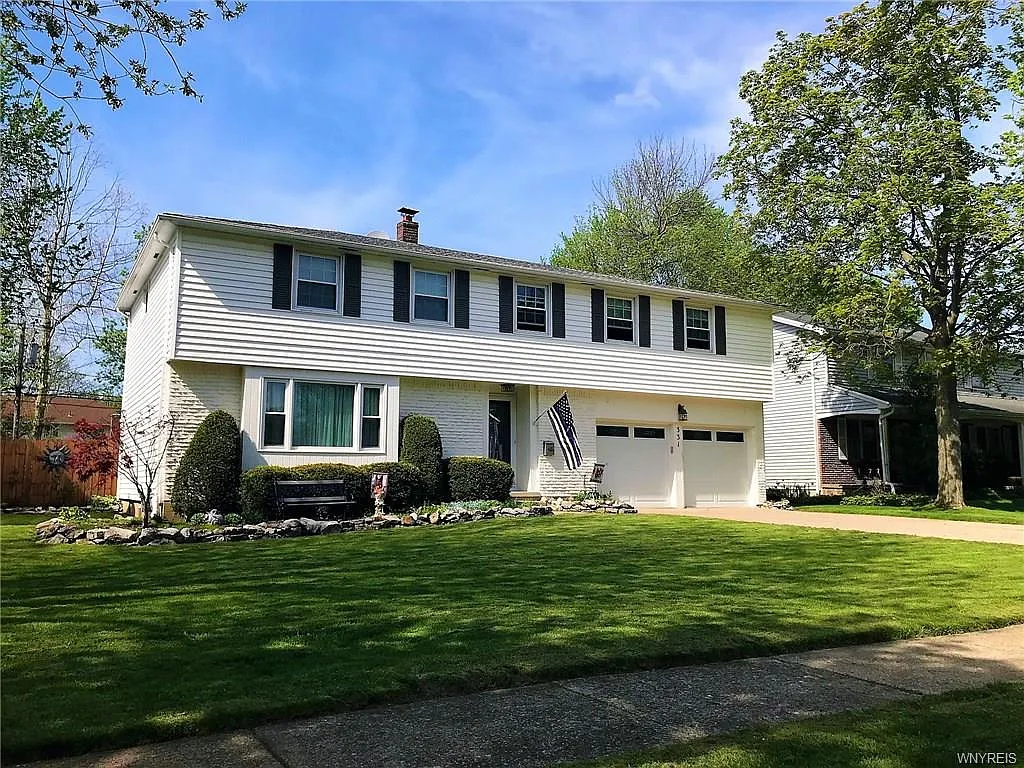 331 Cottonwood Dr photo 1