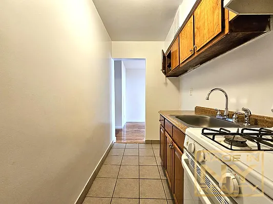 Rented by Made In NY Realty | media 4