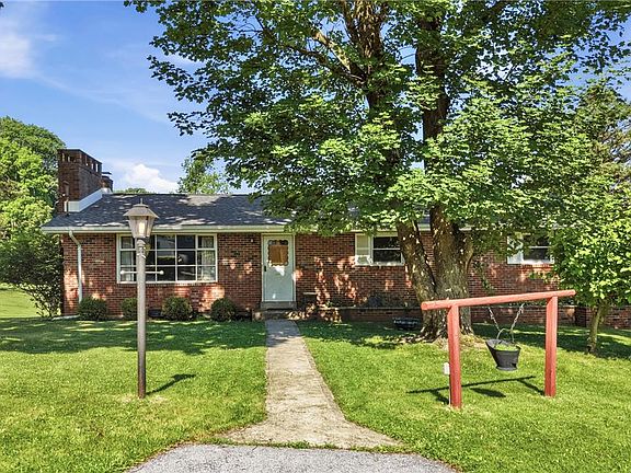 2nd image of 2224 Sunset Ln