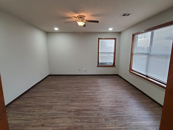 3rd image of 312 S Zion St