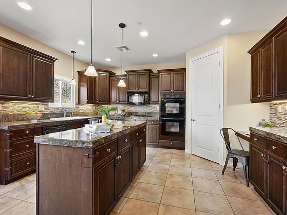 3rd image of 3436 Laurashawn Ln #0