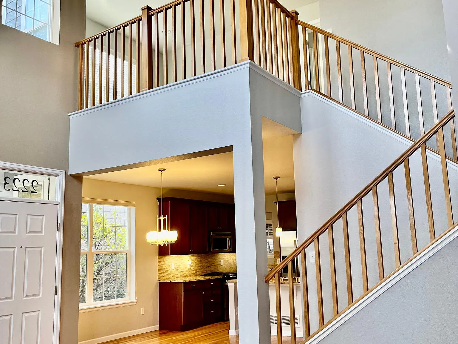 3 bed, 3.5 bath, 2300 sqft, $2,950 — Photo 4