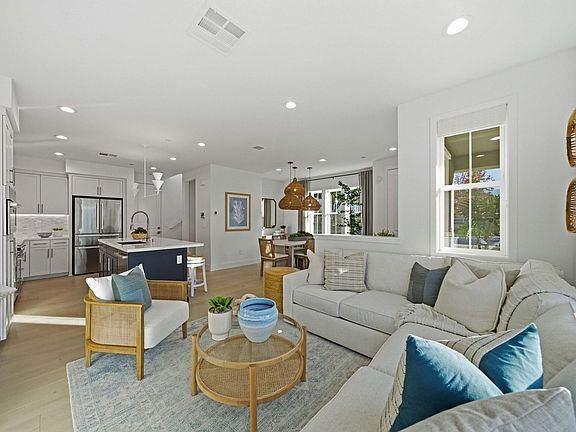 Solera at Arroyo Crossings by Trumark Homes I Residence 4 Model I Living Room