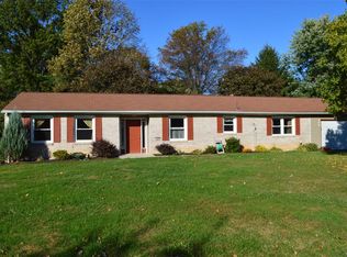 104 Flamingo Dr, Mechanicsburg, PA 17055