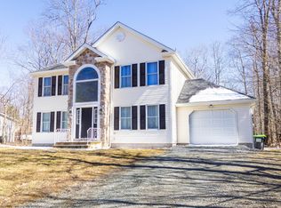 5115 Iroquois St, Tobyhanna, PA