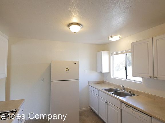 4th image of 443 W 7th Ave APT C