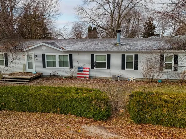 505 N Grove St, Fithian, IL 61844