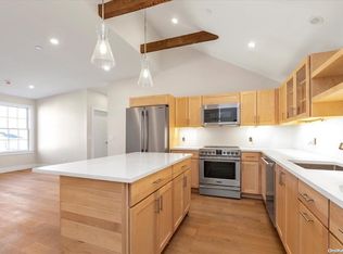 108 South E #E, Oyster Bay, NY 11771
