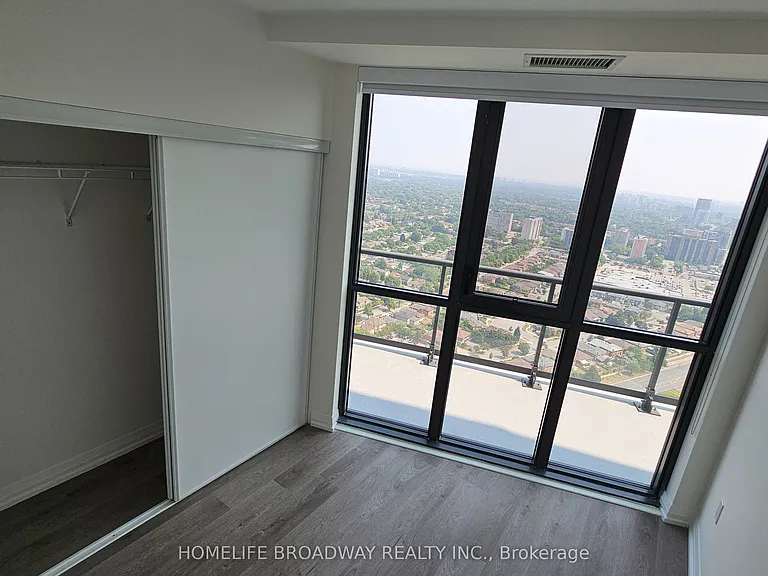 325 Yorkland Blvd #Penthouse 04 — Photo 6