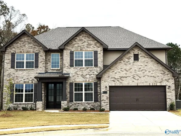 911 Ronnie Dr, Hartselle, AL 35640