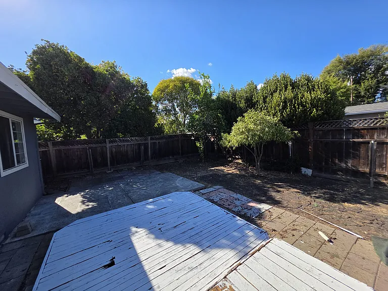 2719 Edward Ave — Photo 8