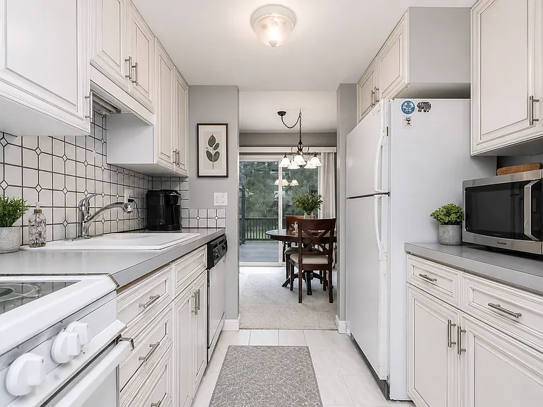 6221 Acropolis Dr SE #6221 — Photo 6