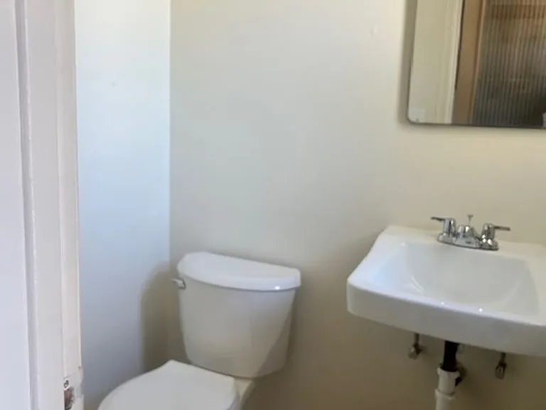 4436 N Van Dyke Ave — Photo 16