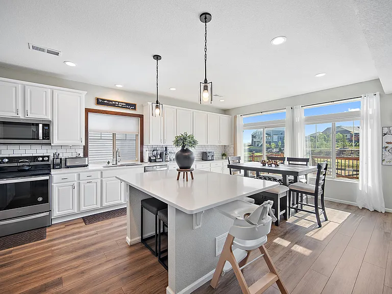 7243 Sedgerock Ln — Photo 11