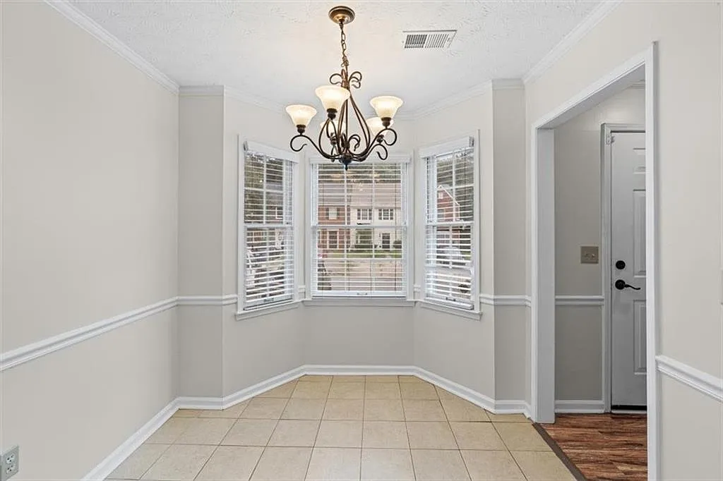 2 bed, 2.5 bath, 1212 sqft, $1,675 — Photo 4