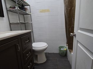 11533 227th St #2, Cambria Heights, NY