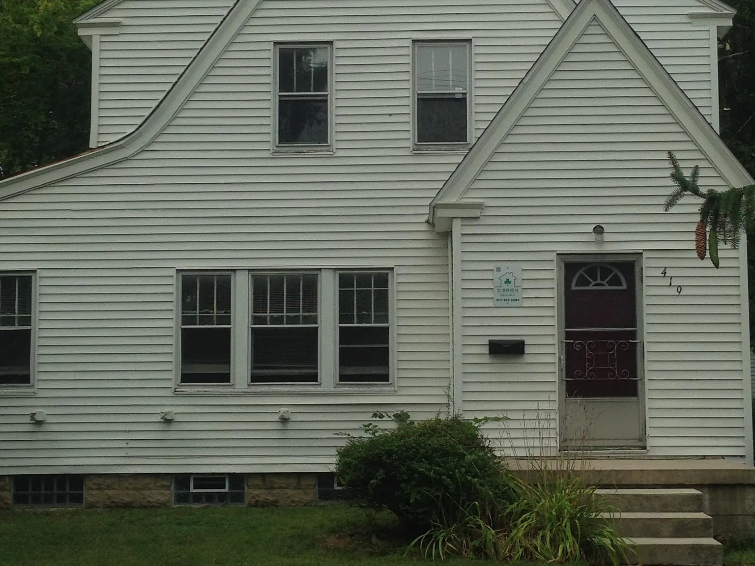 3 bed, 1.5 bath, 1800 sqft, $2,800 — Photo 1