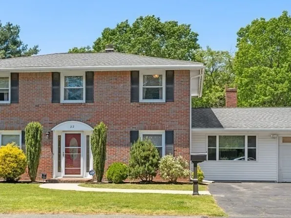 22 Princeton St, Danvers, MA 01923