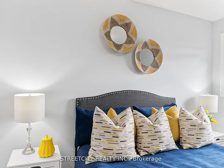 1271 Howlett Cir — Photo 29