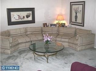 11021 Greiner Rd, Philadelphia, PA 19116