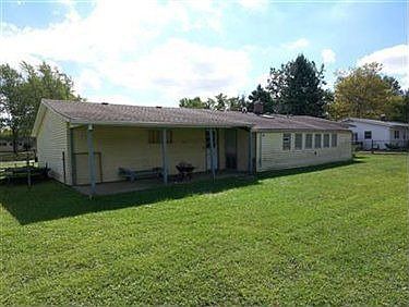 2nd image of 3921 Fernwood Dr