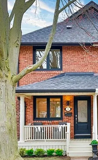 79 Douglas Ave