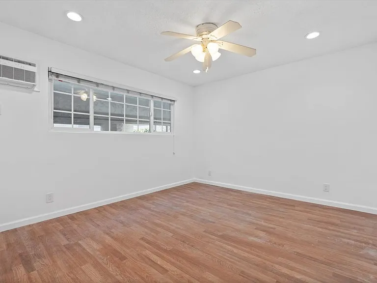1813 Federal Ave #3 — Photo 15
