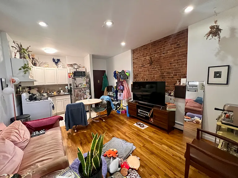 651 Marcy Ave #2R — Photo 3