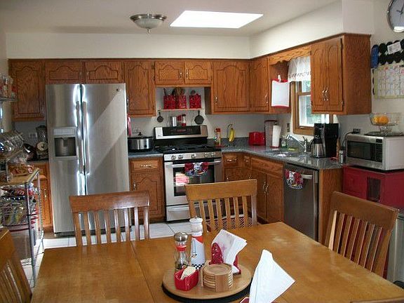 5th image of 2510 John Bourg Dr