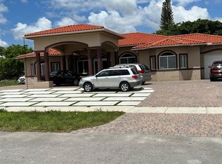 1330 SW 89th Ct, Miami, FL 33174