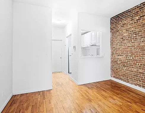 5th image of 189 E 93rd St APT 1c
