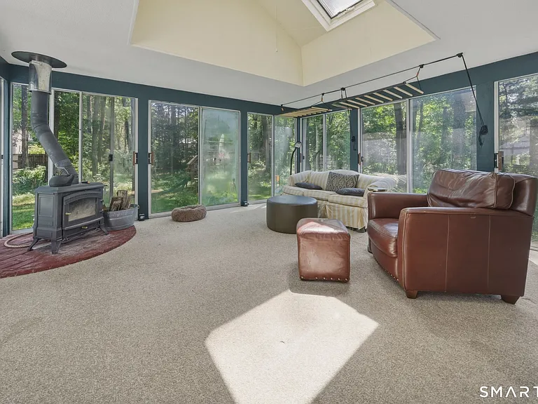 32 Fox Den Rd — Photo 13