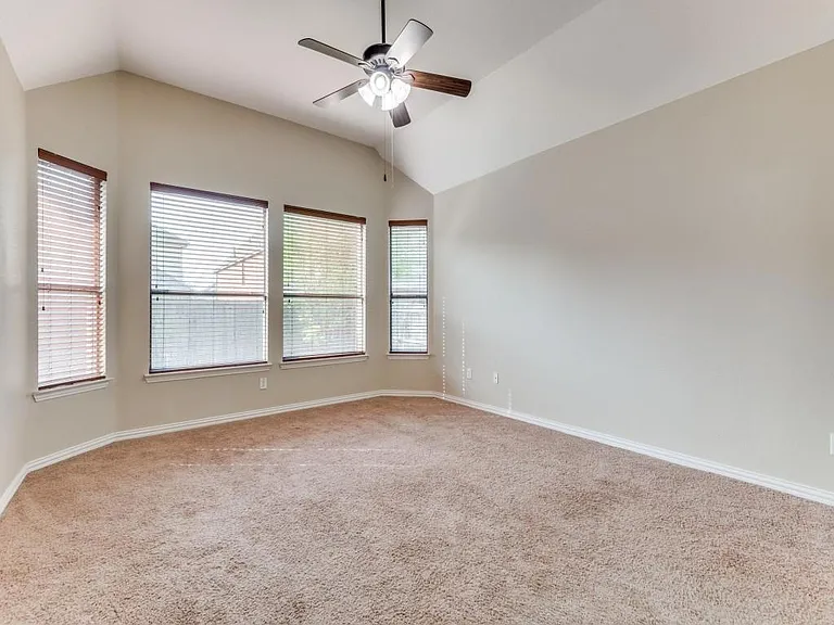 2743 Ponce De Leon #134 — Photo 9