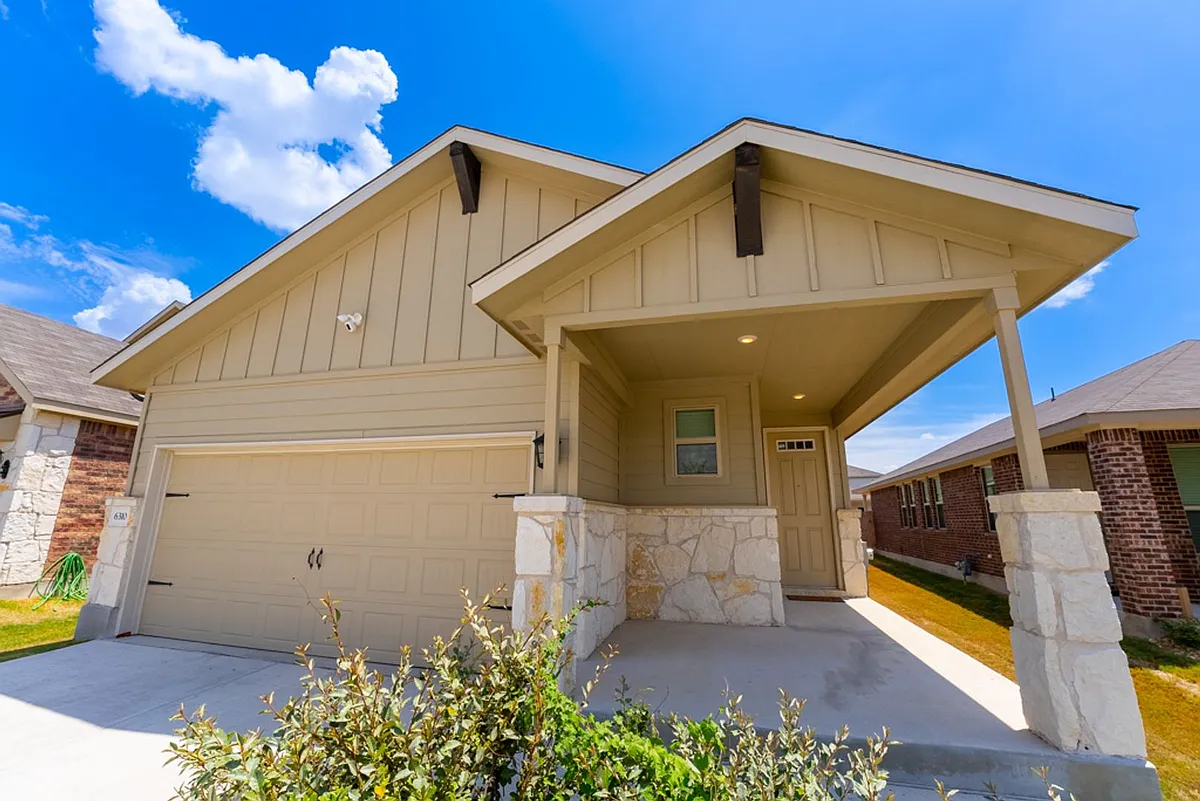 Building Photo - 6310 Wolf Pack Dr