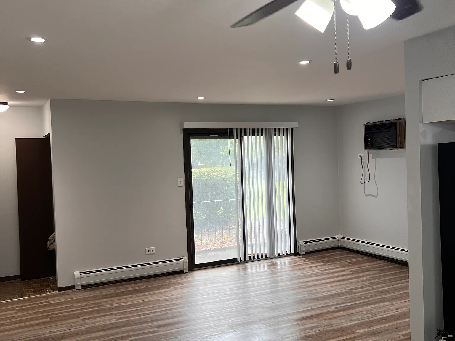 1 bed, 750 sqft, $1,500 — Photo 3
