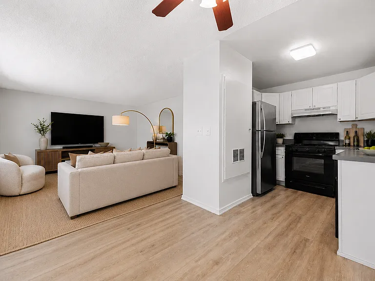 9059 Harness Street — Photo 9
