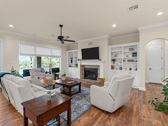 5th image of 8305 Jonquil Dr