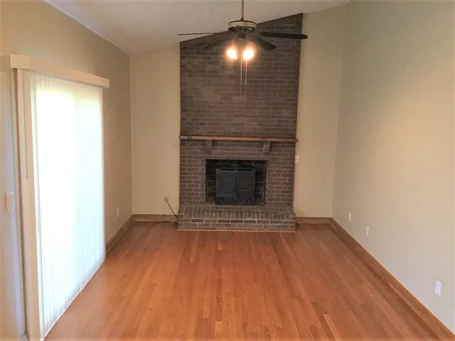 94 Fleming Dr — Photo 6
