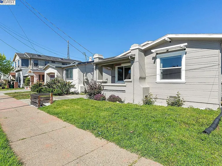 1507 67th Ave — Photo 3