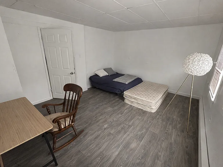 2519 Genesee St #2B — Photo 5
