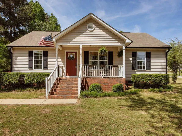 14 Shire Ct, Zebulon, NC 27597